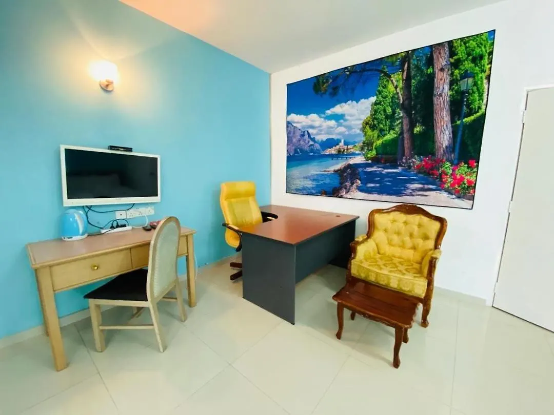 B Hotel Gelugor